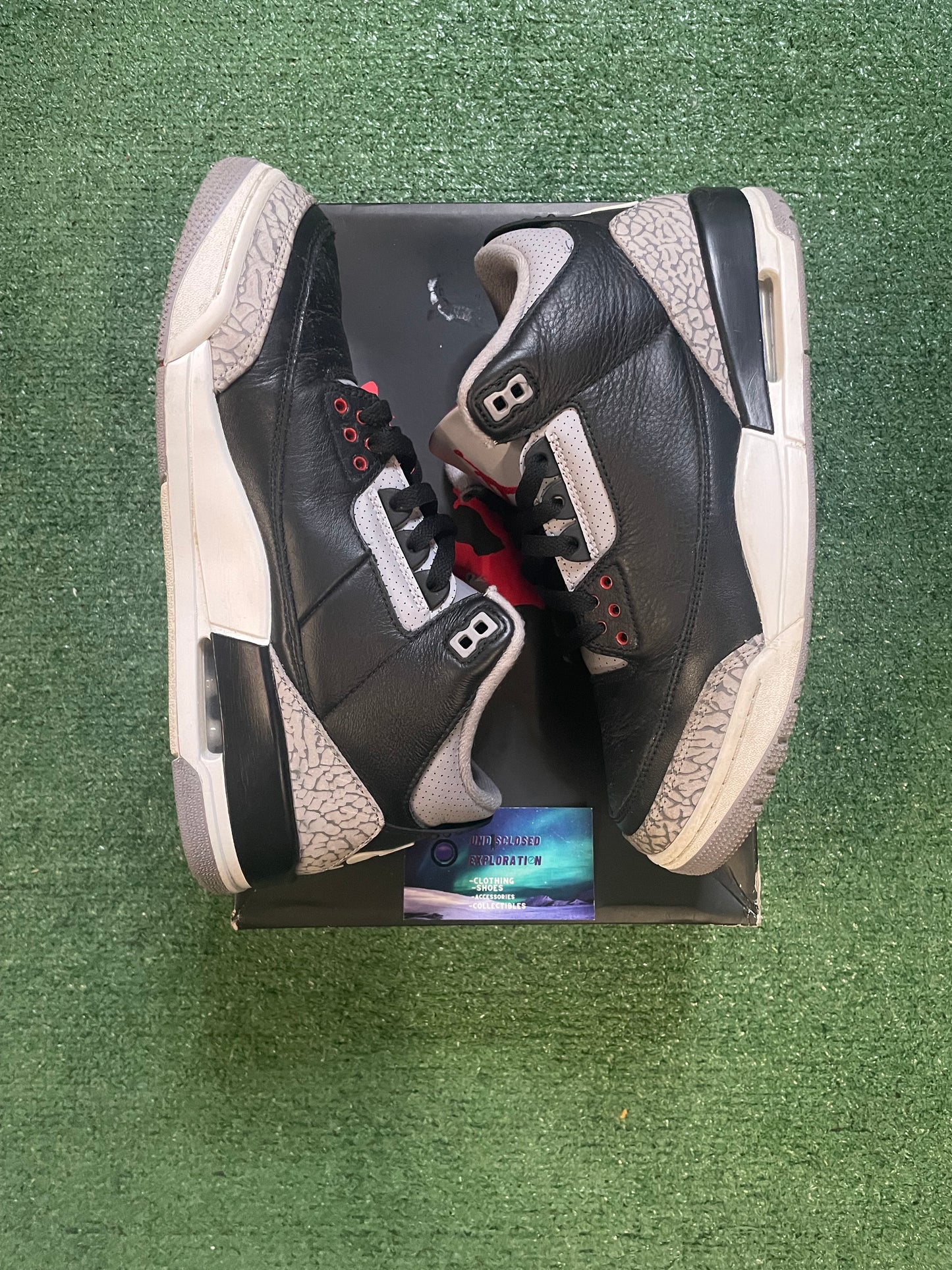 Air Jordan Retro 3 black cement reimagined size 9.5men/11women