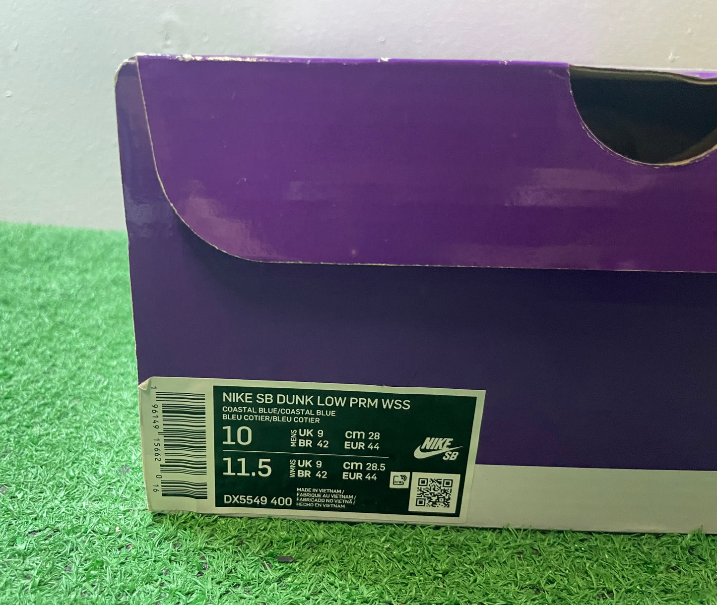 Nike SB Dunk why so sad dunk size 10men/11.5women