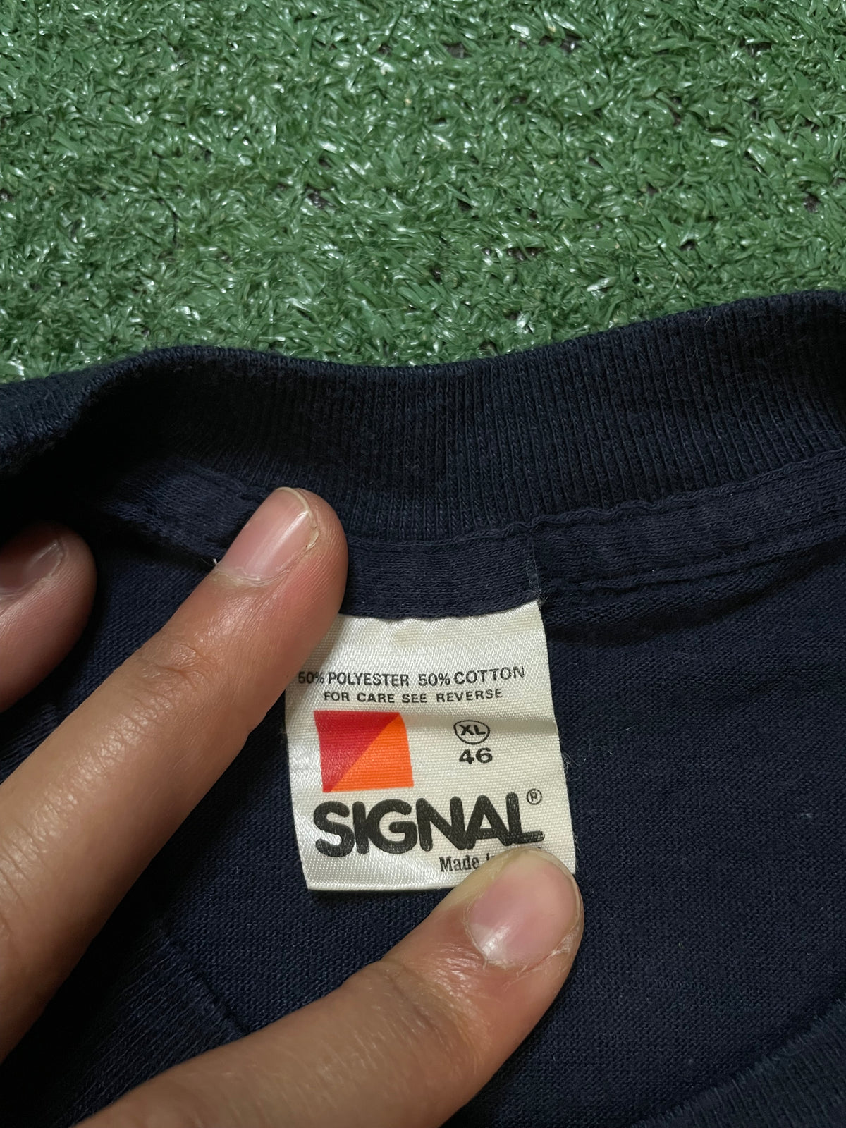 Vintage 1970s Georgia tech buzzing tee