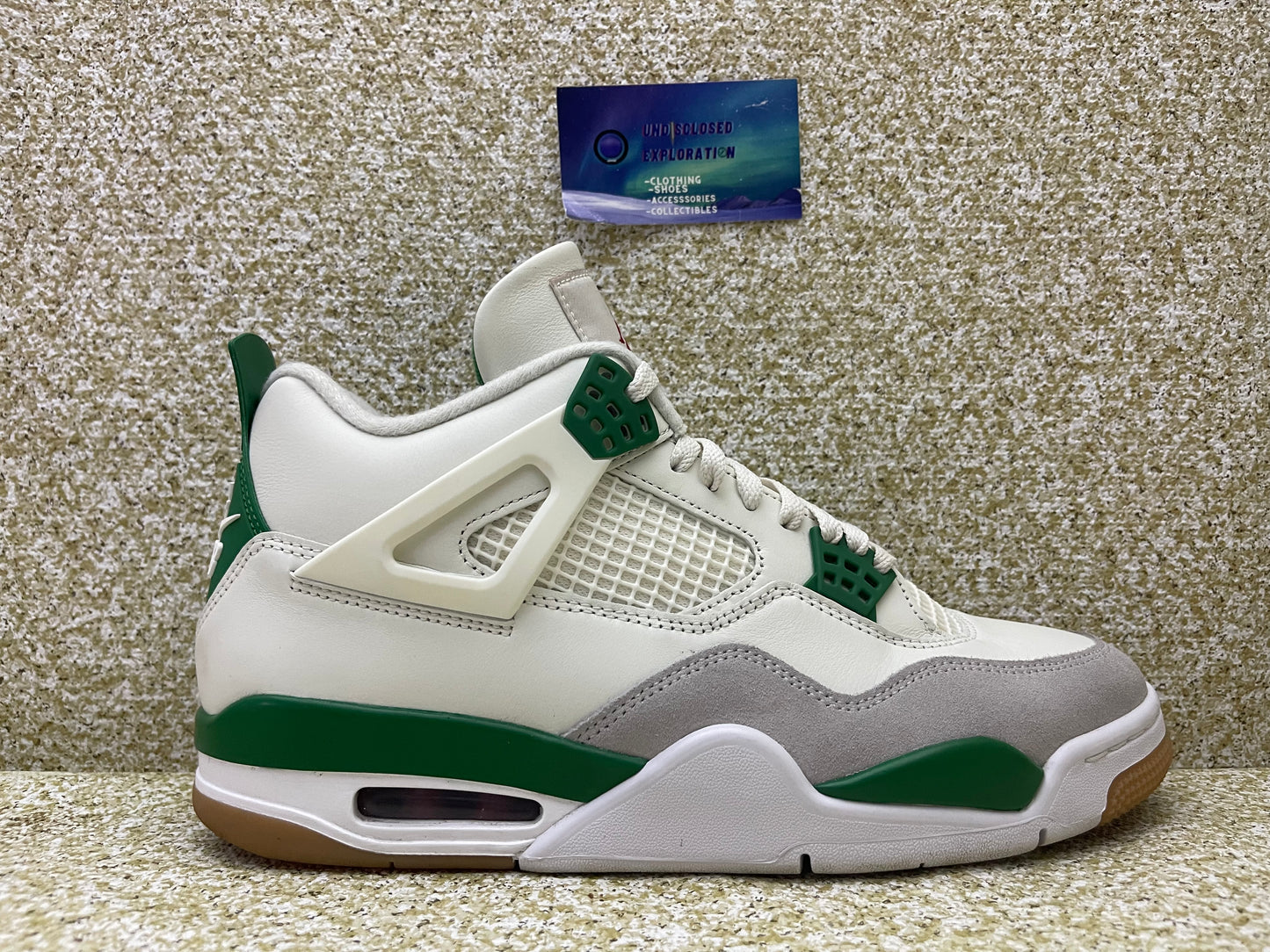 Jordan 4 Pine Green 10 Men/11.5 Women “Preowned”