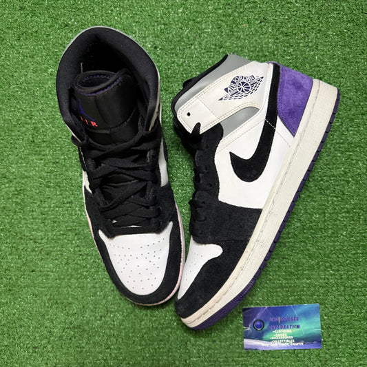 Jordan 1 Mid Varsity Purple 9 Men “Preowned”