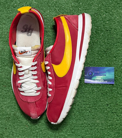 Nike Roshe Cortez 12 Men/13.5 Women “Preowned”