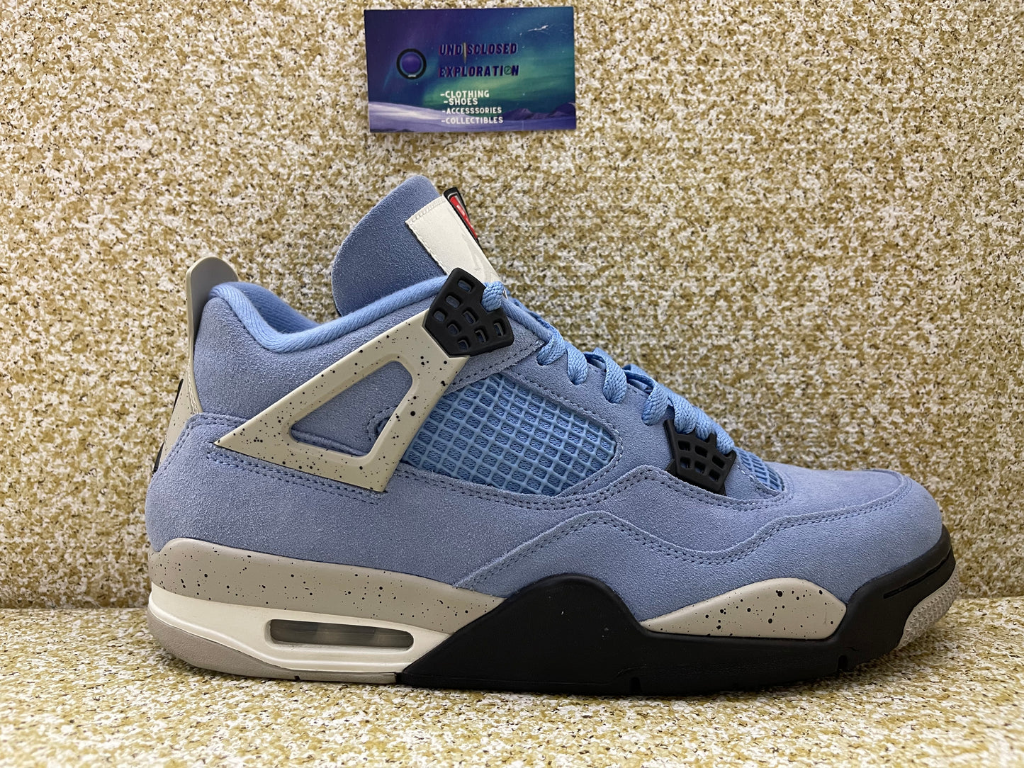 Jordan 4 University Blue 10.5 Men/ 12 Women “Preowned”