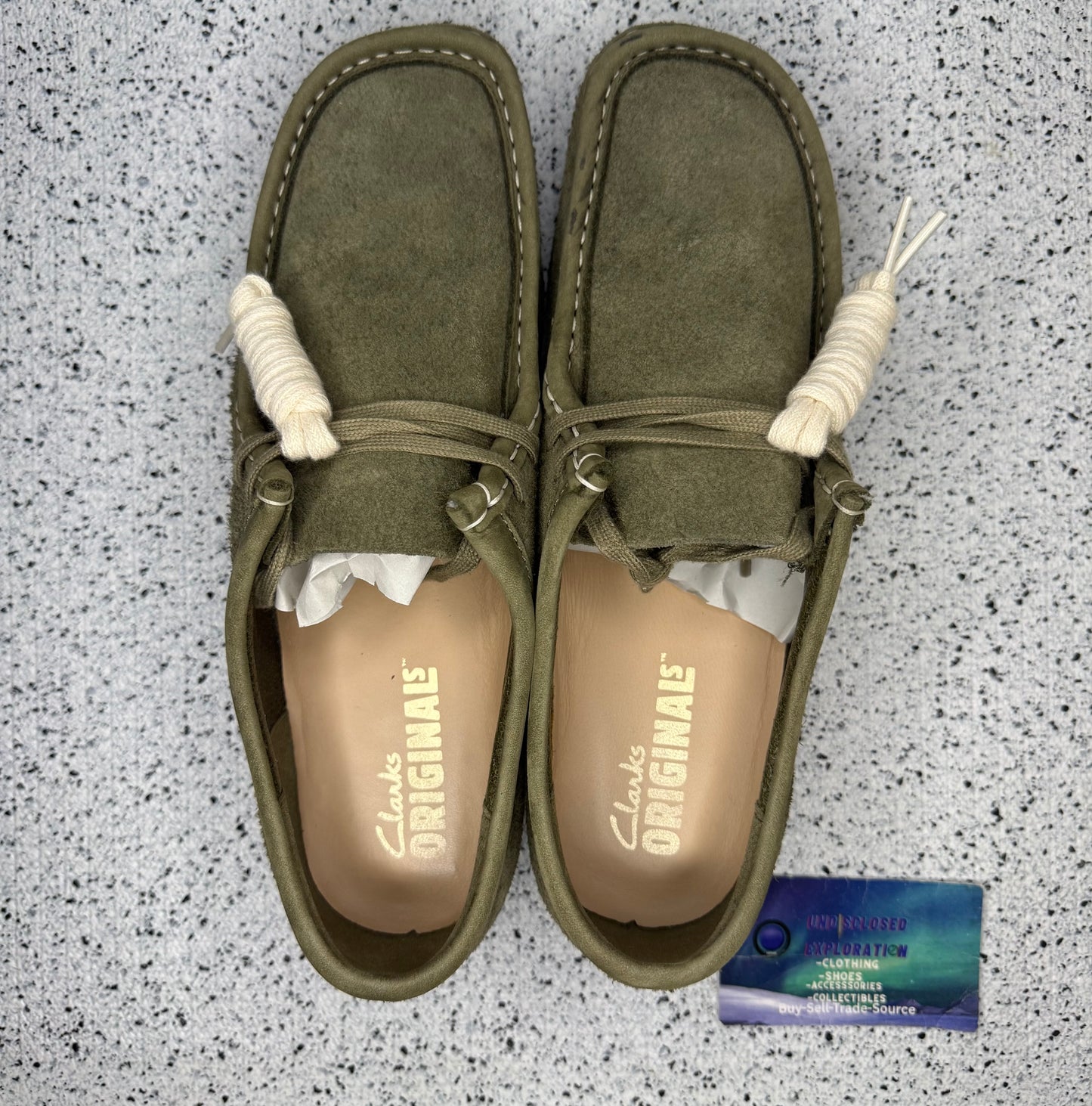 Clark Orignals Wallabee 9.5 Men/11 Women “Preowned”