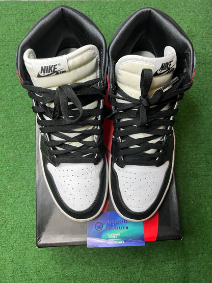Jordan 1 high satin black toe size 8men/9.5women