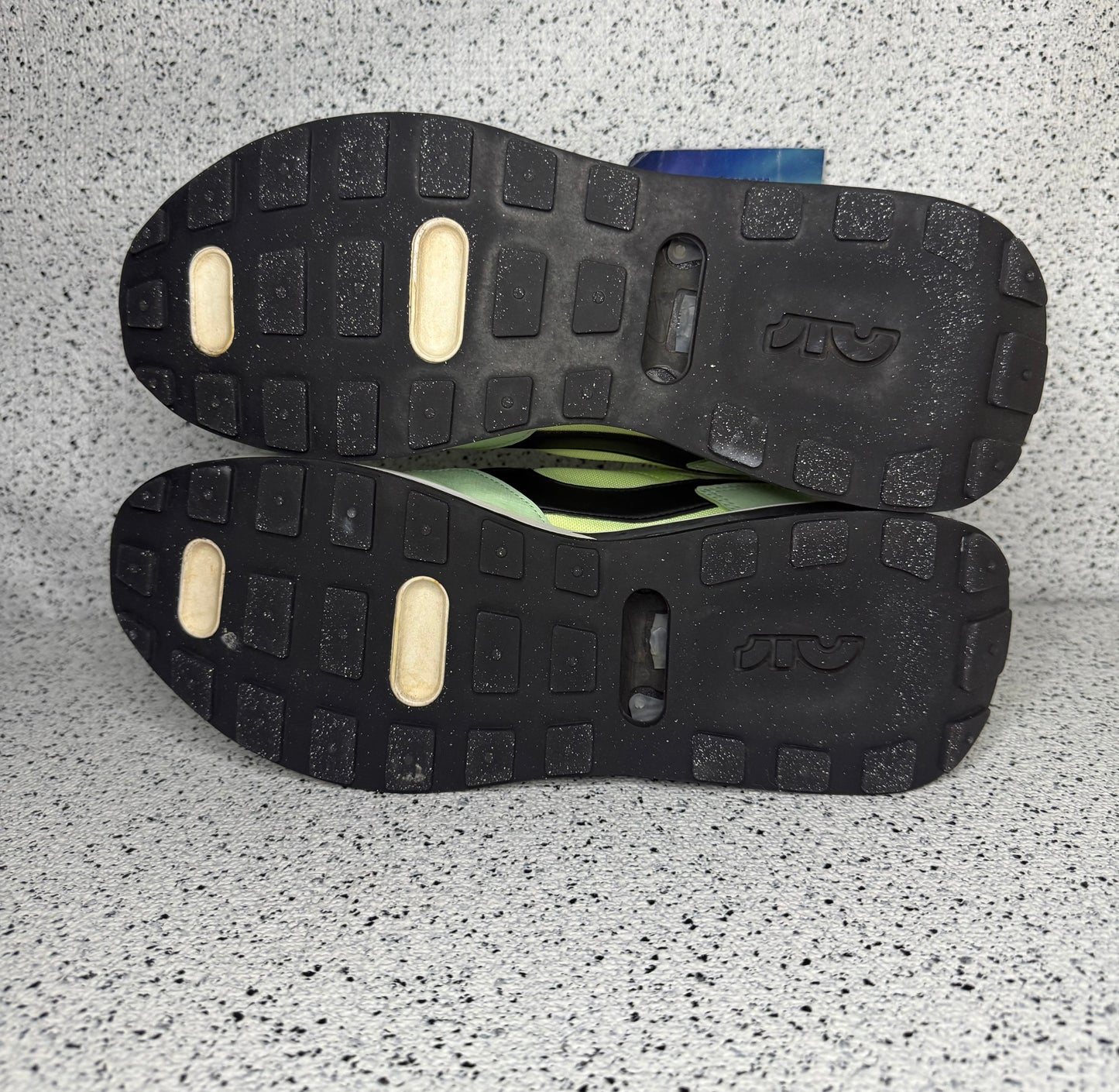 Nike Air Max Pre-Day Liquid Lime 12 Men/13.5 Women “Preowned”