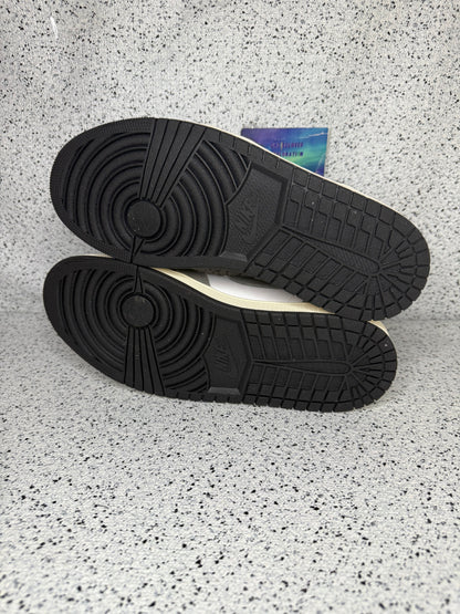 Jordan 1 Washed Black 10 Men/11.5 Women “Preowned”