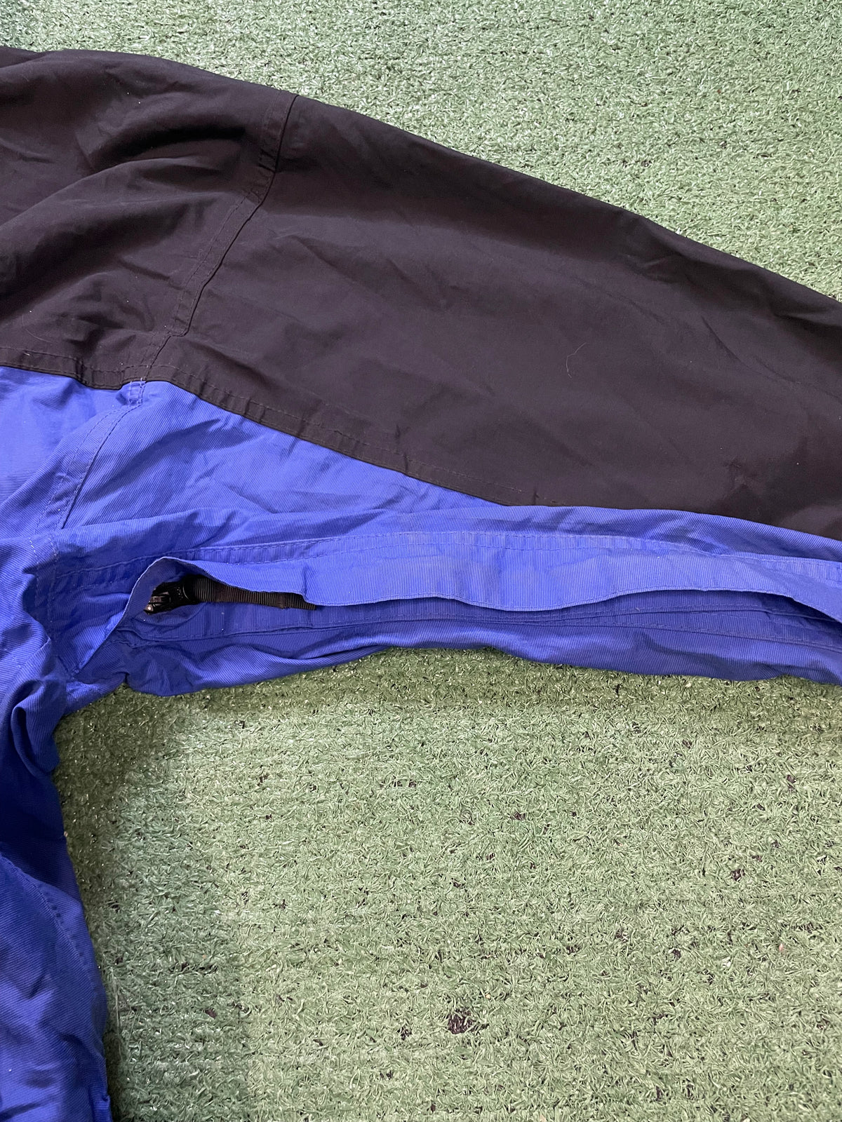 Vintage Helly Hansen blue & black jacket