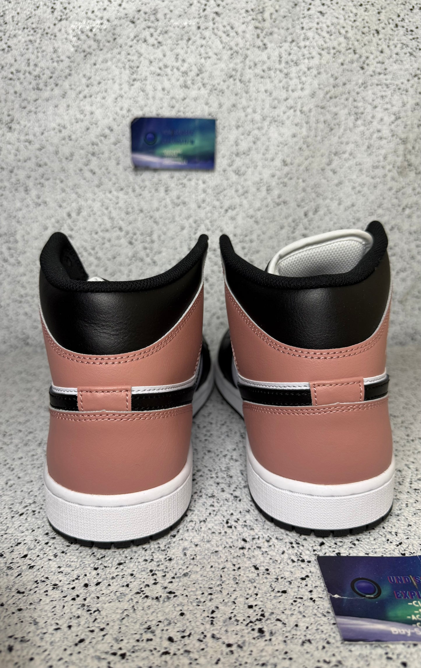Jordan 1 Mid Rust Pink