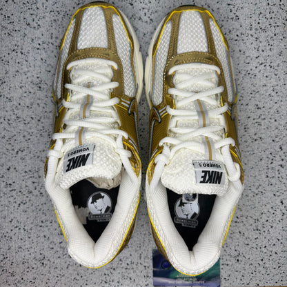 Nike Air Zoom Vomero 5 Metallic Gold