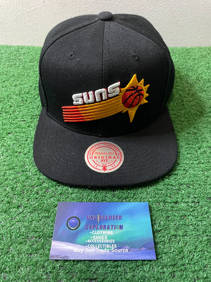 Phoenix Suns black Mitchell & ness hat