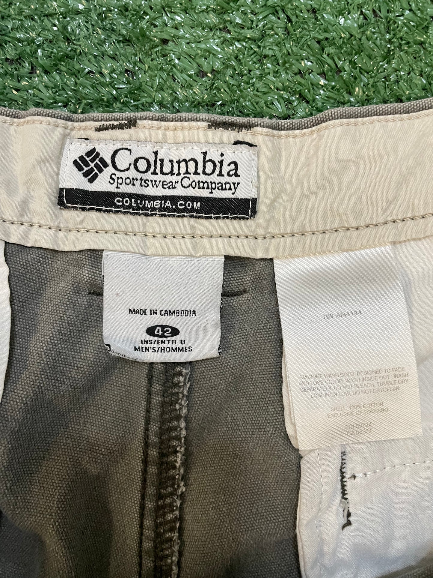 Columbia grey utility shorts