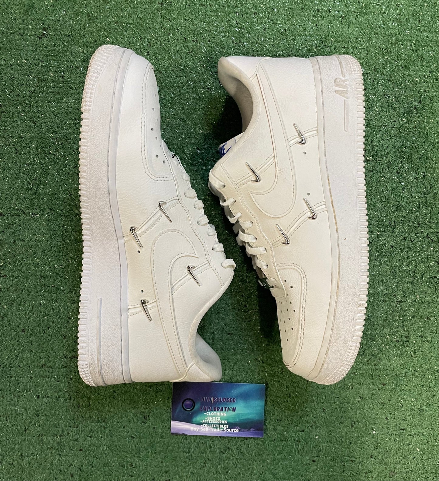 Nike Air Force 1 LX white size 7.5men/9women