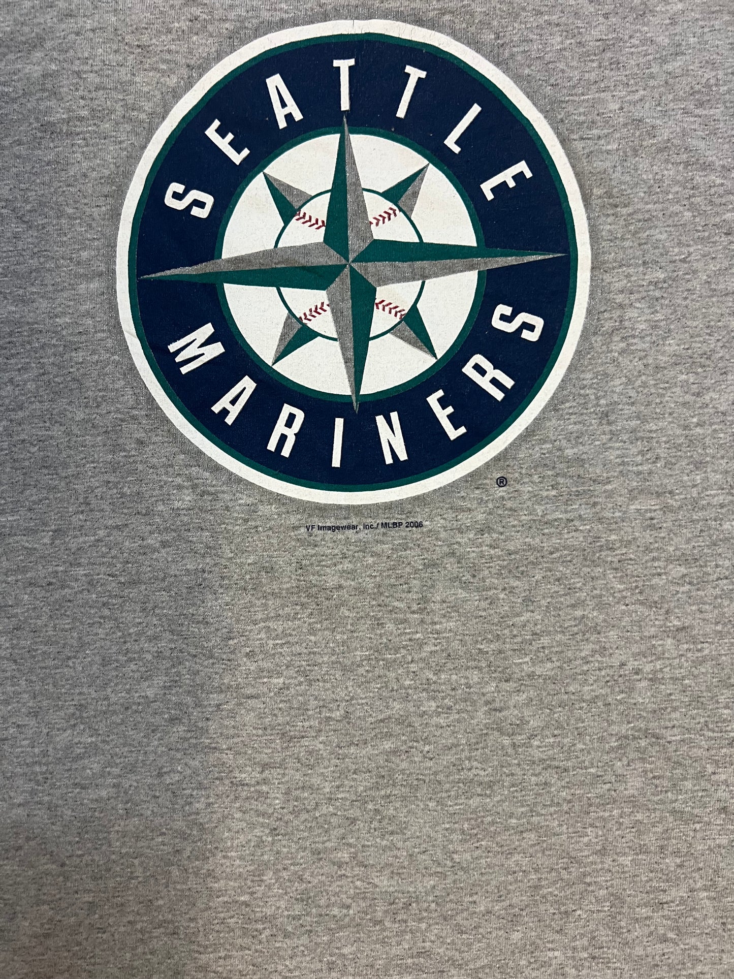 Vintage 2000s Seattle mariners grey logo tee