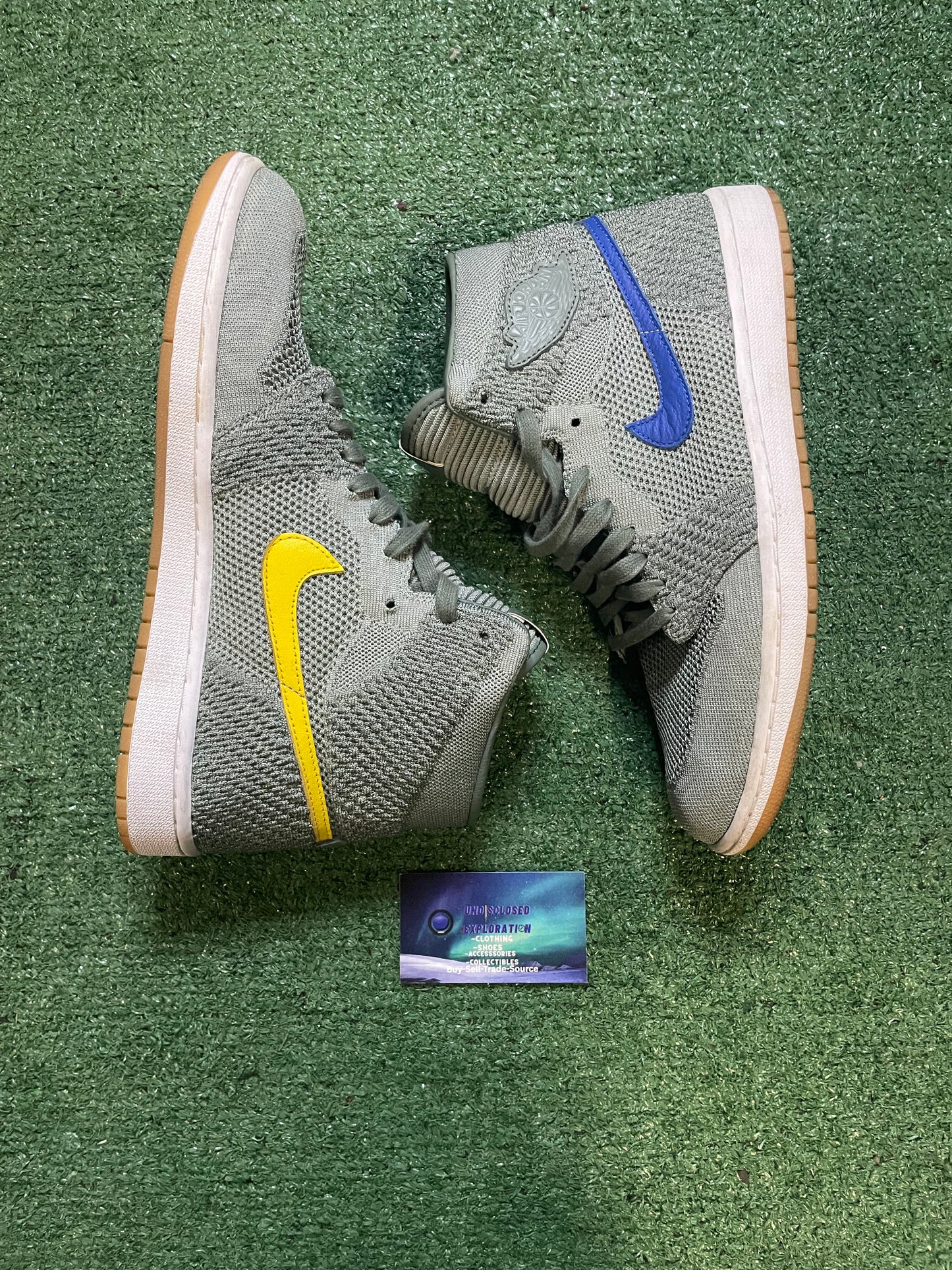 Air Jordan 1 high flyknit clay green size 11men/12.5women