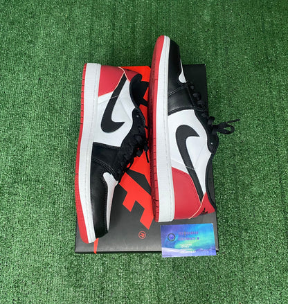 Jordan 1 low black toe size 11men/12.5women