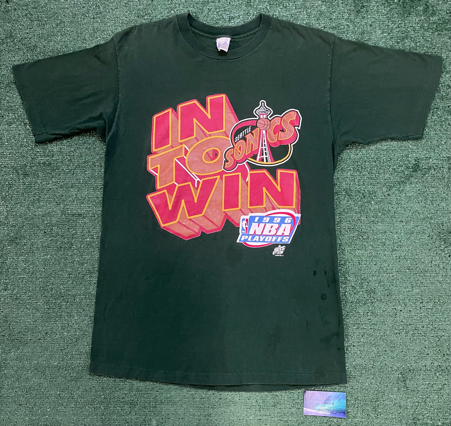Vintage 1990s Seattle Sonics In to win 1996 NBA Playoffs tee