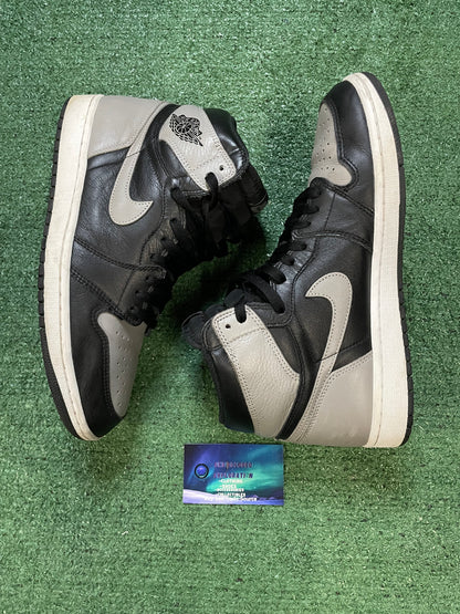 Air Jordan 1 high shadow 2018 size 10men/11.5women