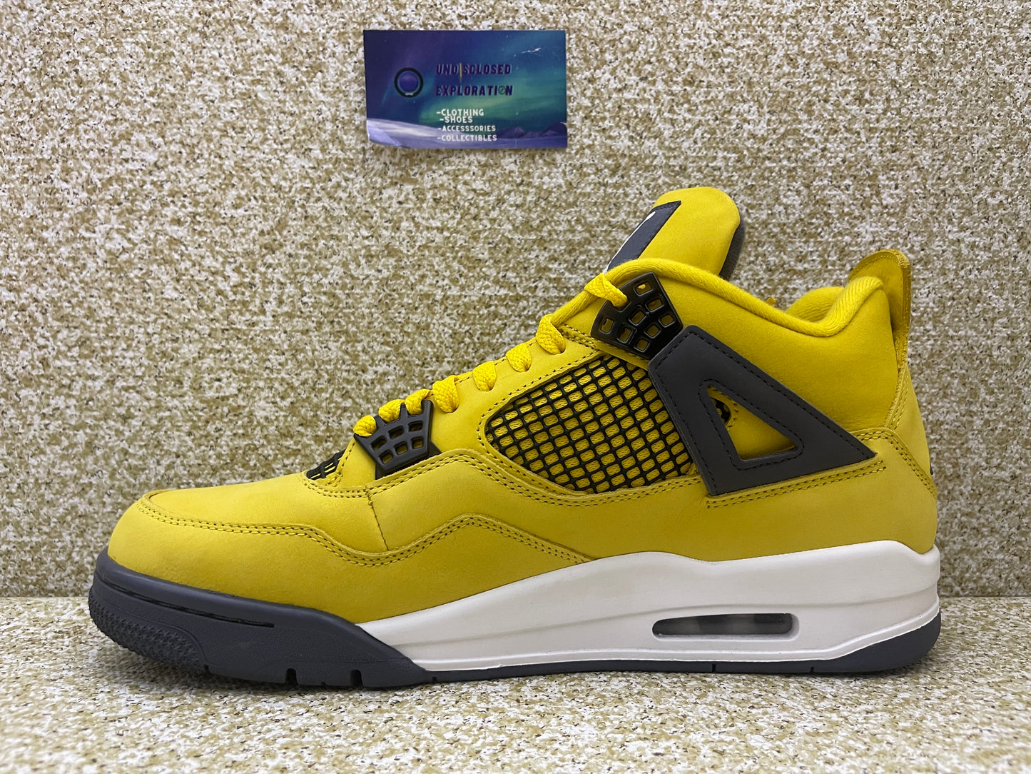 Jordan 4 Lightning 11 Men/12.5 Women “Preowned”