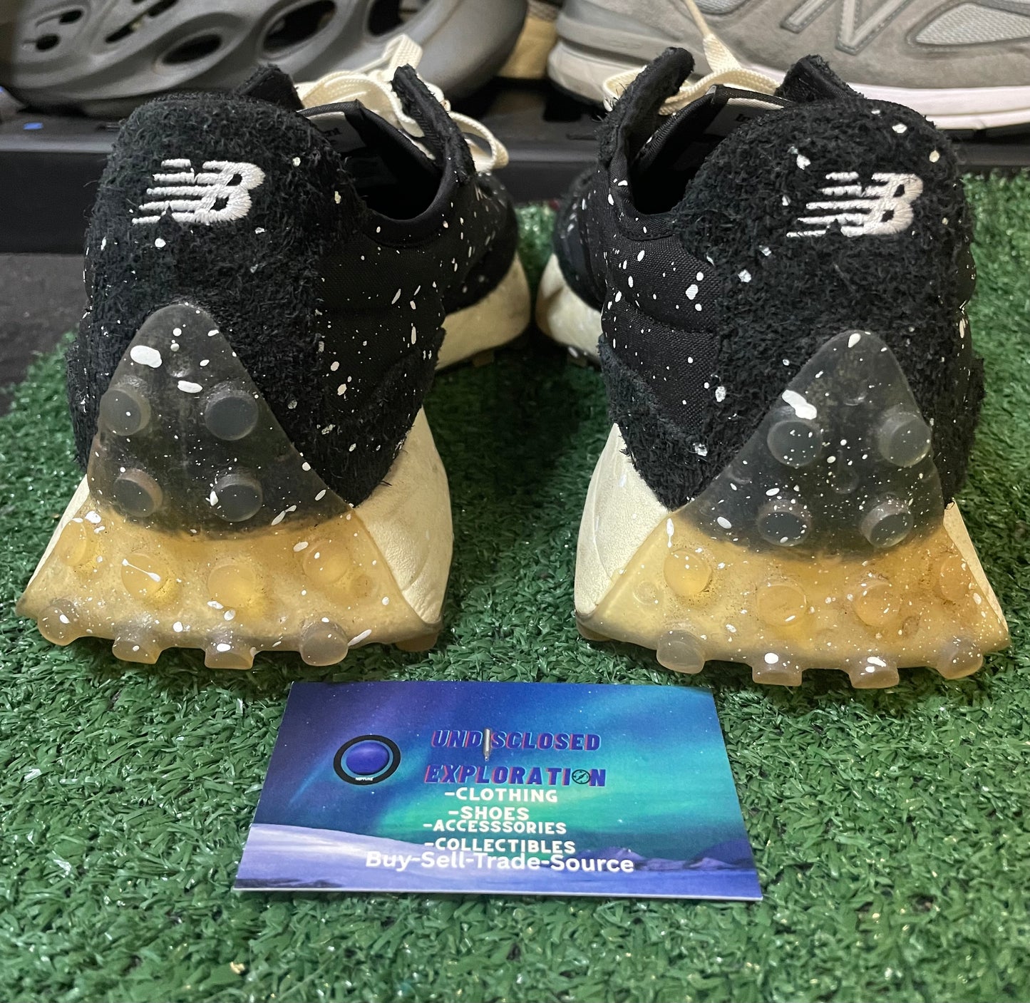 New Balance 327 X Joshua Vides paint splatter size 10men/11.5women