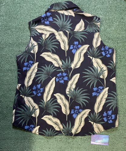 Pineapple Moon floral sleeveless button up