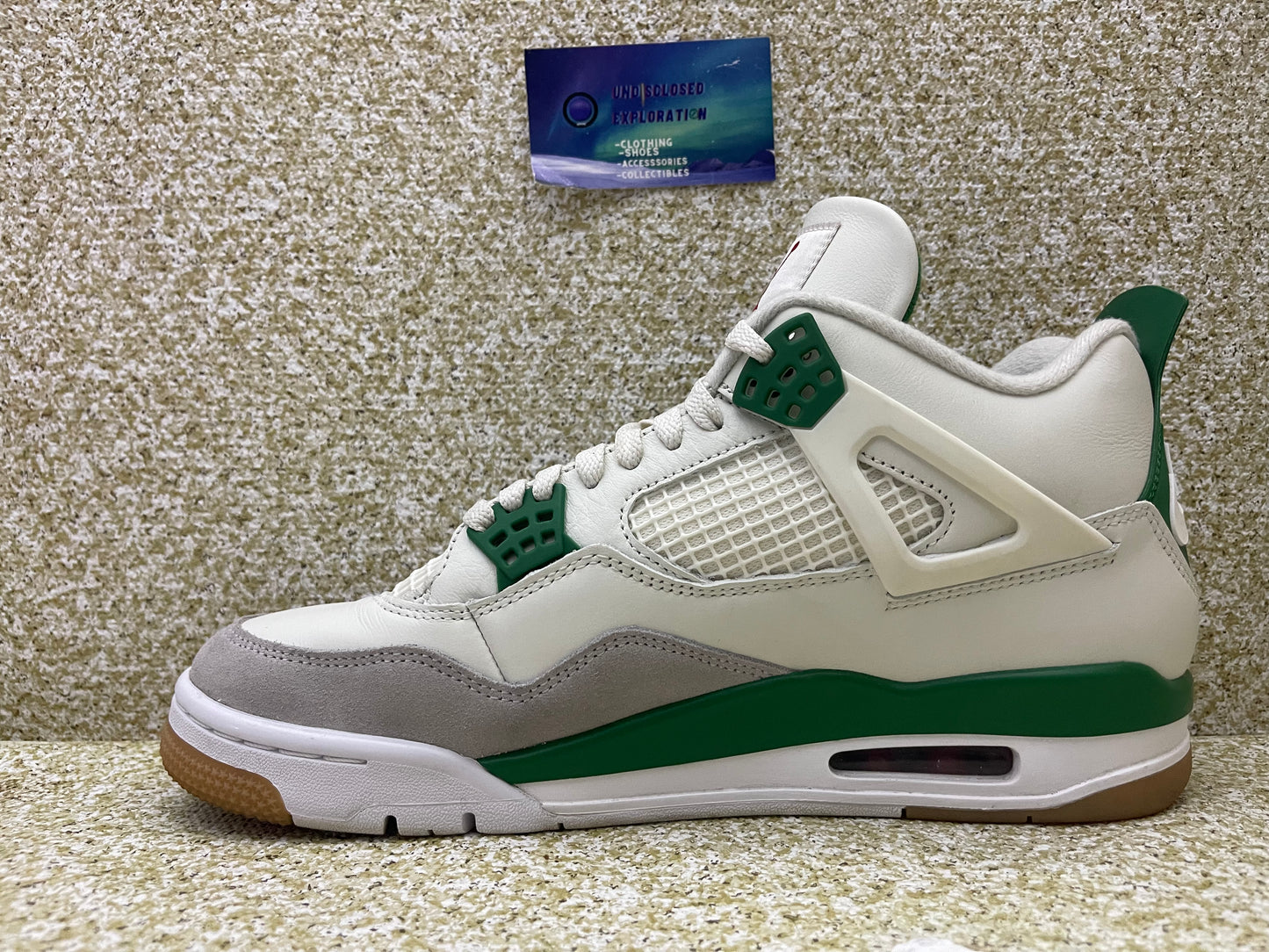 Jordan 4 Pine Green 10 Men/11.5 Women “Preowned”