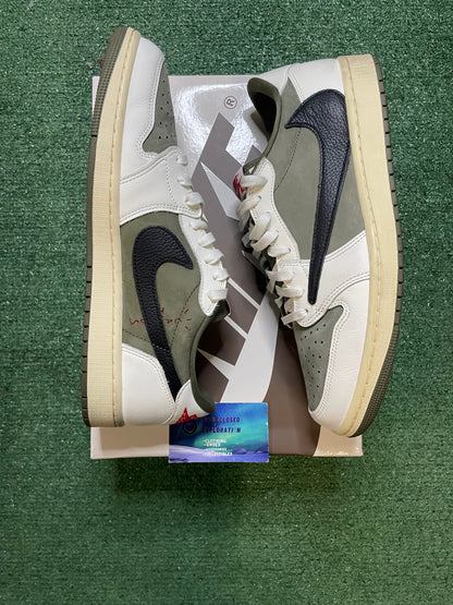 Air Jordan 1 Low Travis Scott medium olive size 11men/12.5women