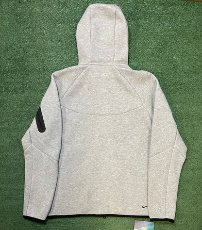 Nike tech fleece grey sweatsuit