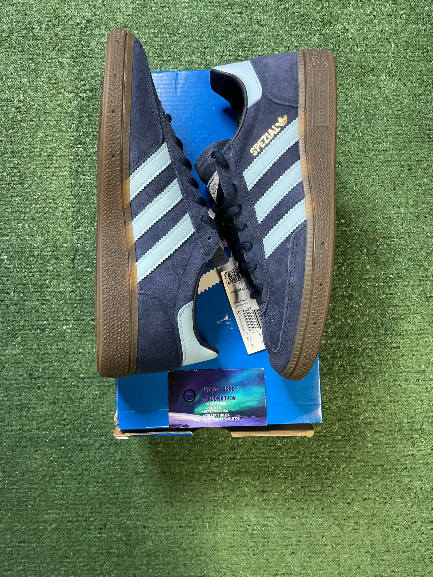 Adidas Spezial collegiate navy
