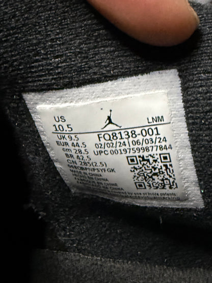 Jordan 4 White Thunder 10.5 Men/12 Women “Preowned”
