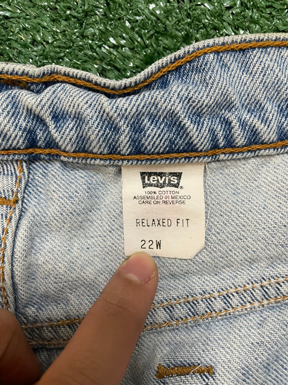 Vintage Levi light wash Jean shorts