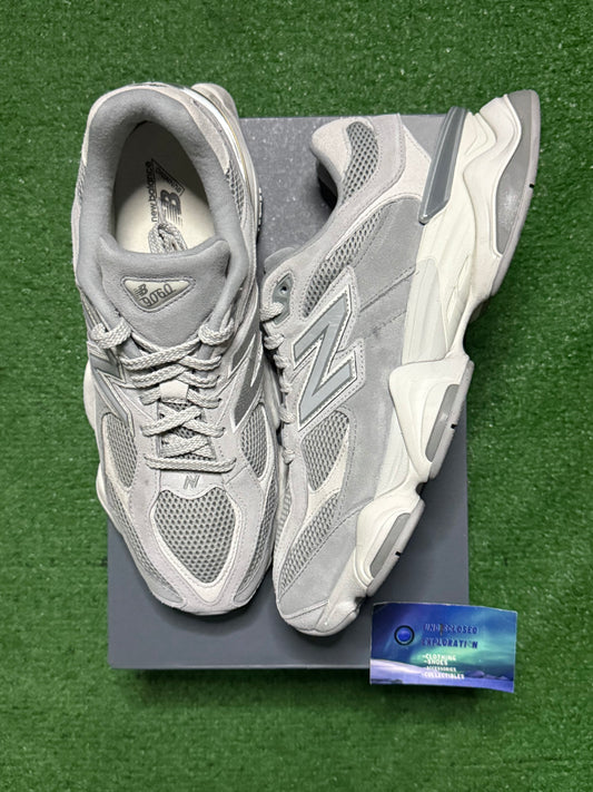 New Balance 9060 Slate Grey 10 Men/11.5 Women “Preowned”