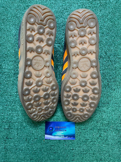 Adidas Gazelle brown & tangerine size 9.5men/11women