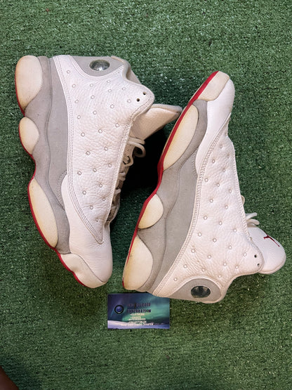 Jordan 13 wolf grey size 9.5men/11women