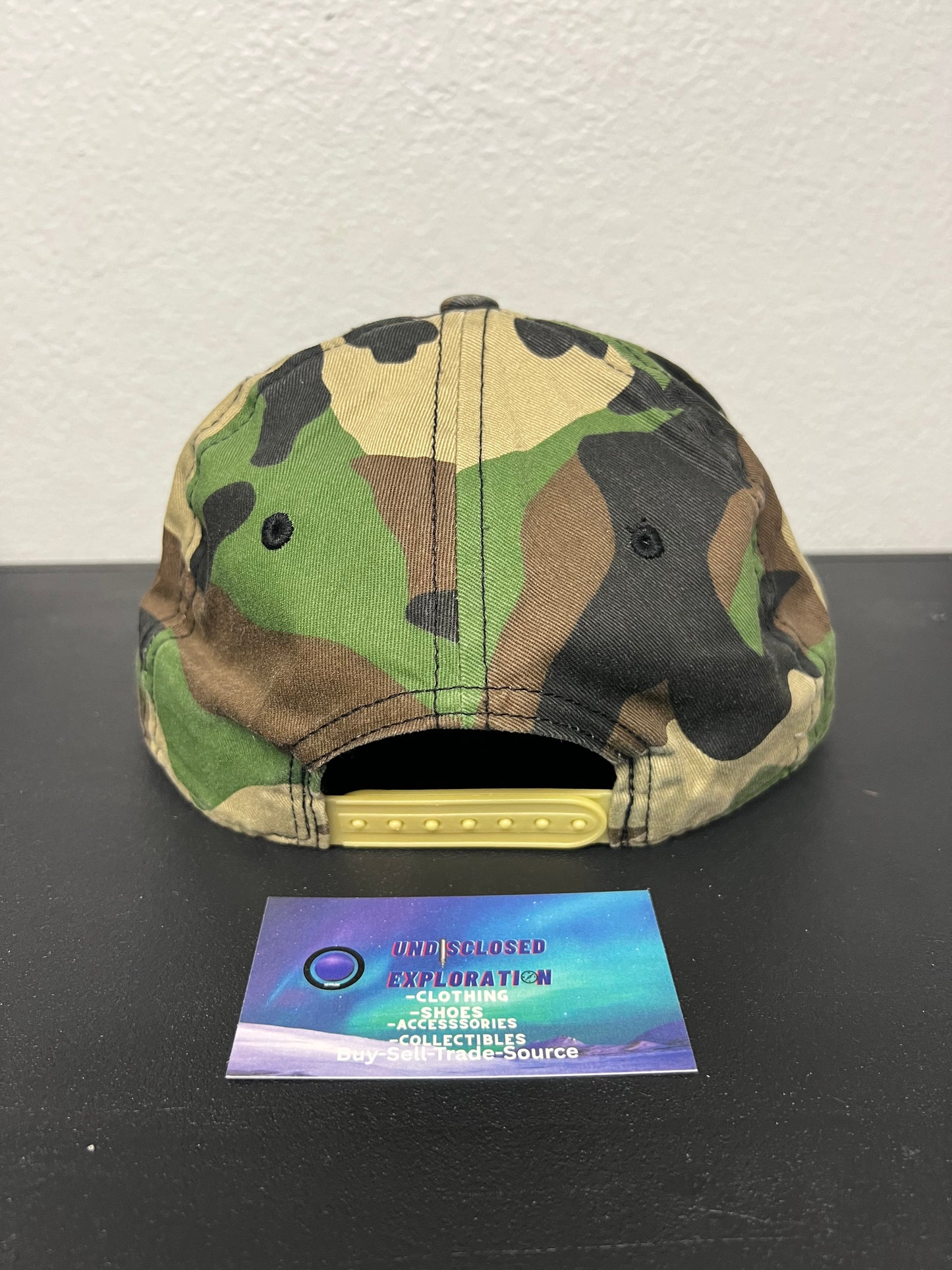 University of Washington UW Nike camo hat