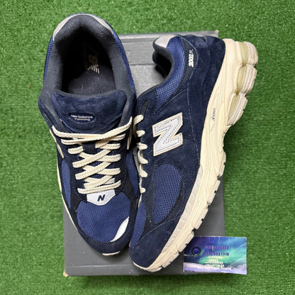 New Balance 2002r Navy Grey 10.5 Men “Preowned”
