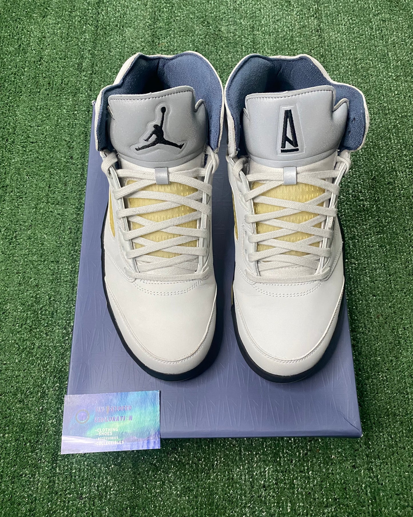 Jordan 5 A ma maniere dawn size 11men/12.5women