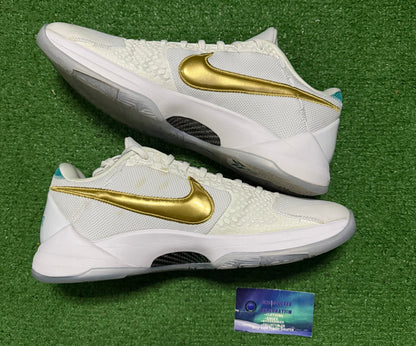 Kobe 5 Undefeated What If Pack 11.5 Men/13 Women “Preowned”