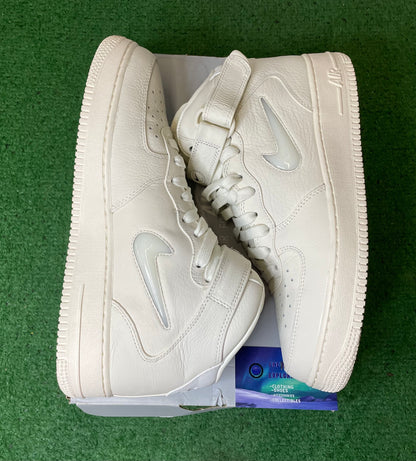 Air Force 1 mid premium Jewel size 10.5men/12women