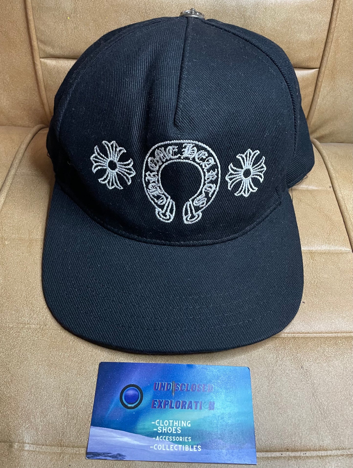 Chrome hearts horseshoe black snapback hat