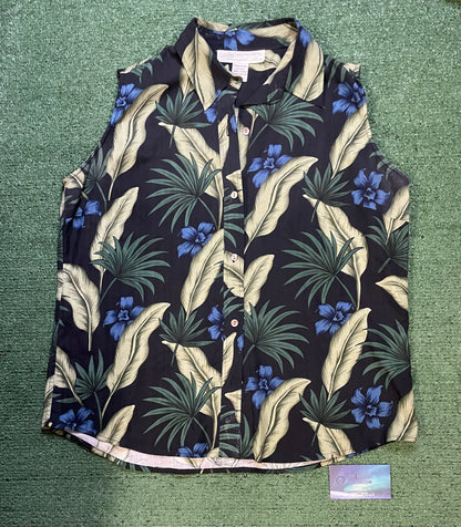 Pineapple Moon floral sleeveless button up