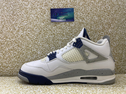 Jordan 4 Midnight Navy 9.5 Men/11 Women “Preowned”