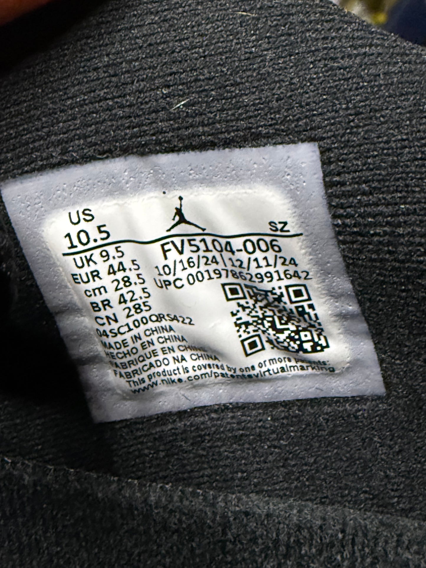 Jordan 11 Low Bred 10.5 Men/12 Women “Preowned”