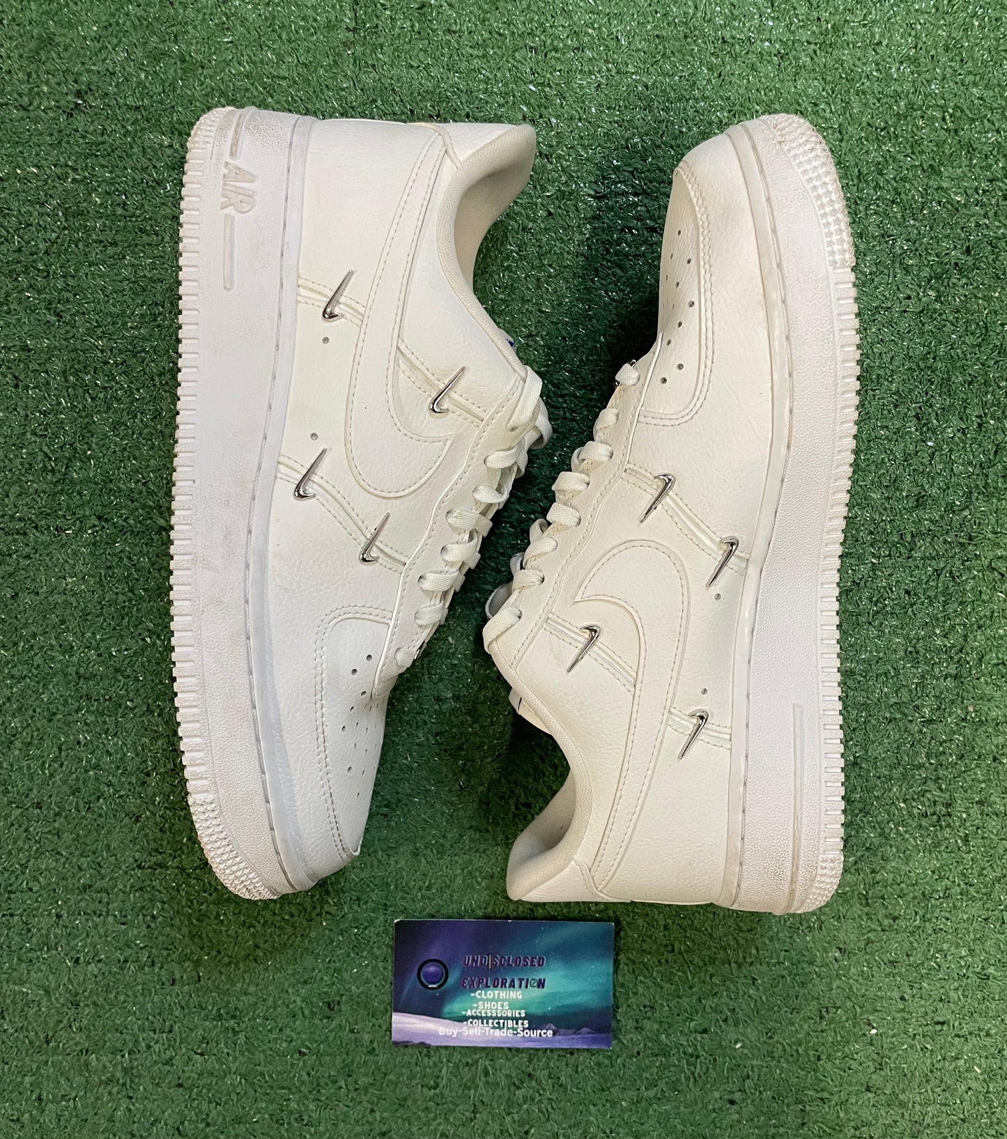 Nike Air Force 1 LX white size 7.5men/9women