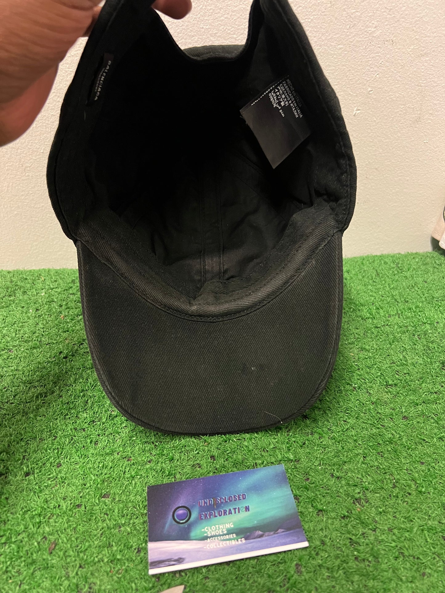 Balenciaga embroidered logo black  hat