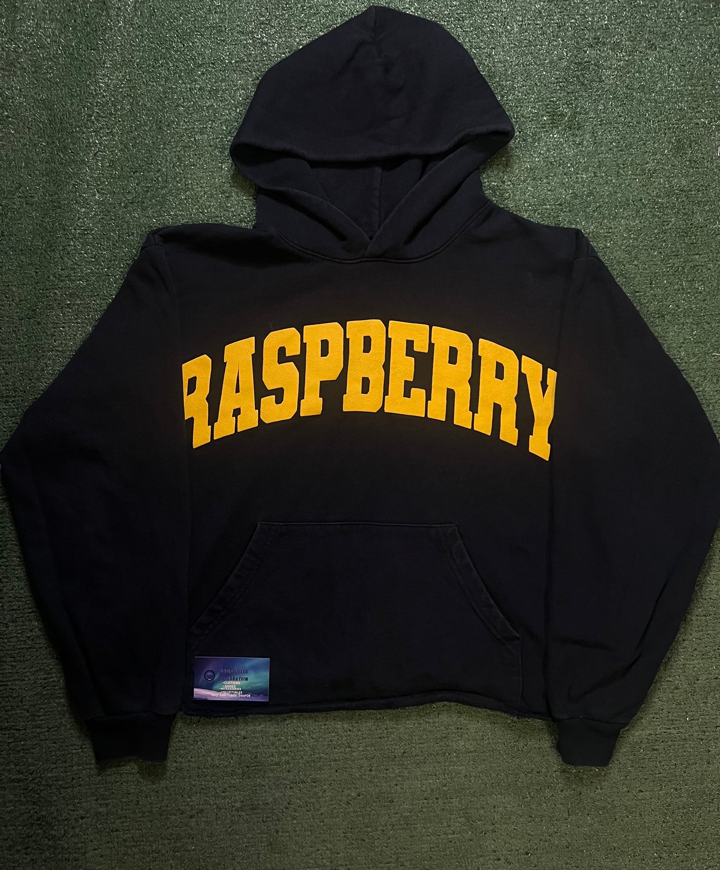 Gv Gallery Raspberry hills black & yellow hoodie