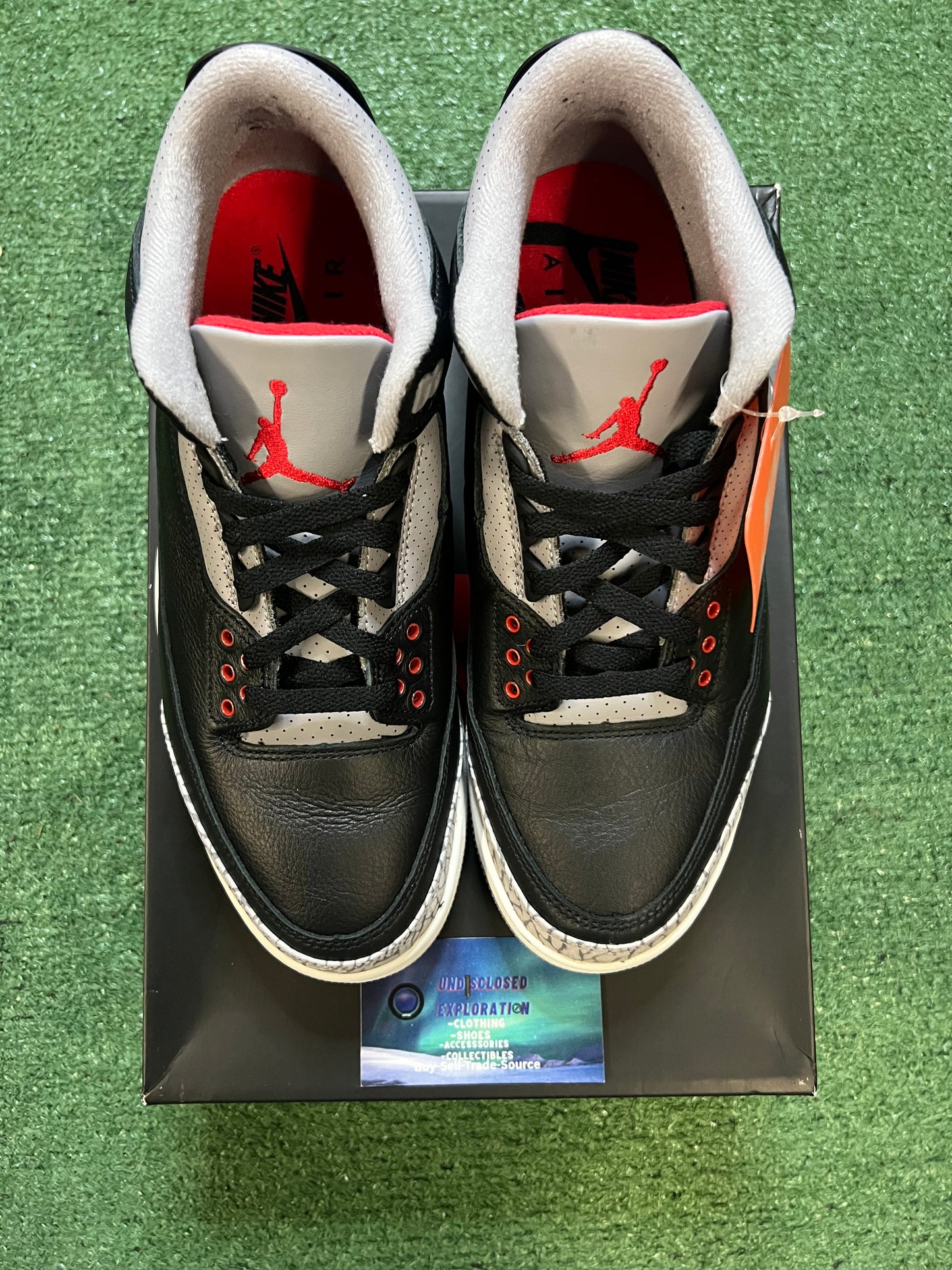 Jordan 3 black cement 2025 size 9.5men/11women