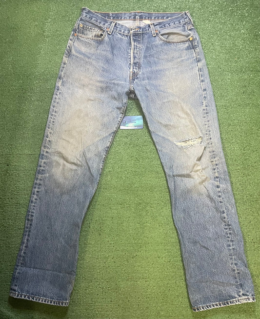 Vintage Levi 501 light wash faded jeans