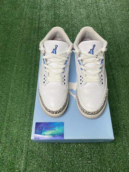 Jordan 3 “UNC” size 9.5M/11W