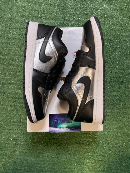Air Jordan 1 Low black metallic Silver